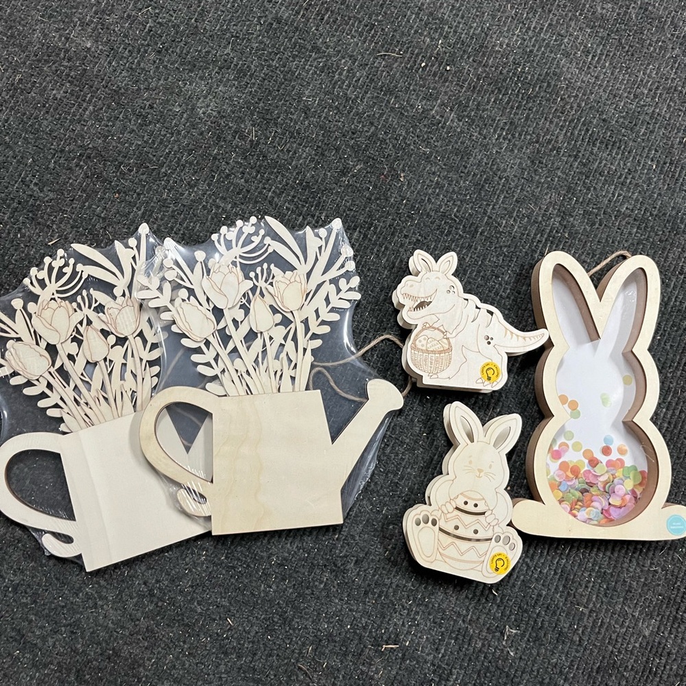 Makers Market DIY Wood Decor Kit